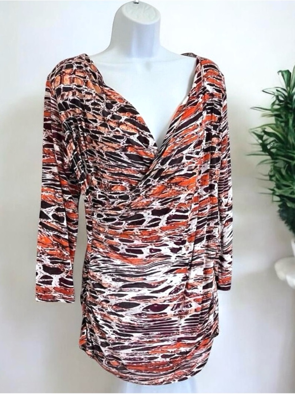 New Directions Top Size L Snake Print Faux Wrap V Neck‎ Side Chinched Blouse